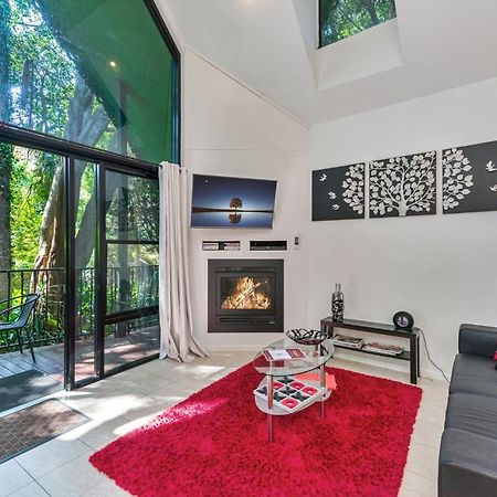 Chalet On Gallery Walk - King Bed, Spa, Fireplace, Wifi & Netflix, Linger A While 谭伯连山 外观 照片
