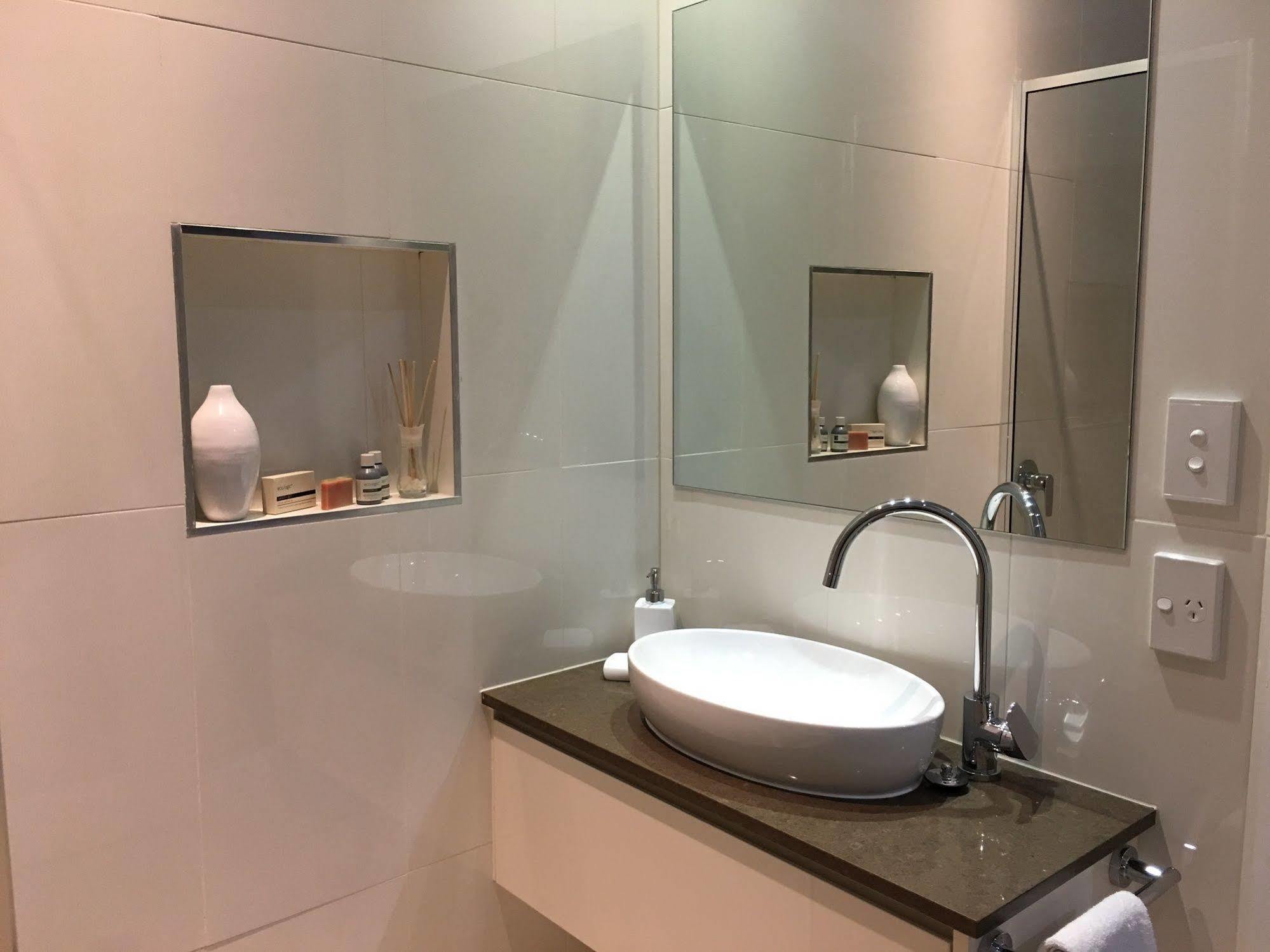 Chalet On Gallery Walk - King Bed, Spa, Fireplace, Wifi & Netflix, Linger A While 谭伯连山 外观 照片